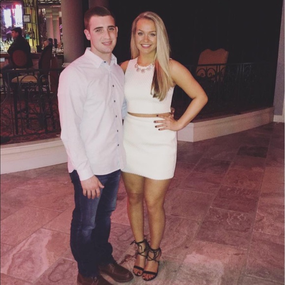 Express “Honeycomb” Two-Piece Set - Picture 5 of 5